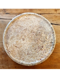 Tomme Brebis piment moulé à la main